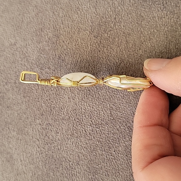 Moonstone & Fresh Water Pearl Pendant - Picture 4 of 6